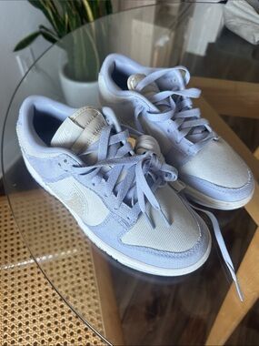 Light Lavender Low-Top Sneakers